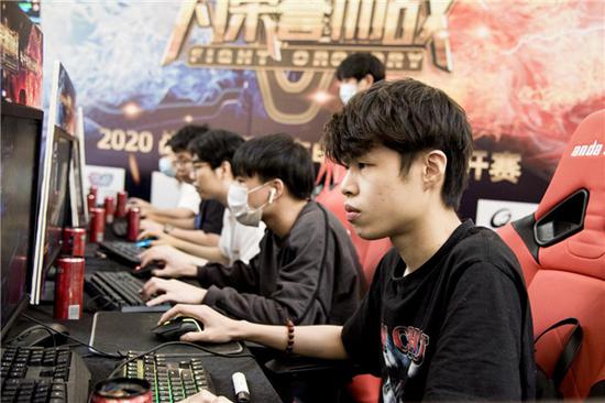 也维持了内 也维持了内