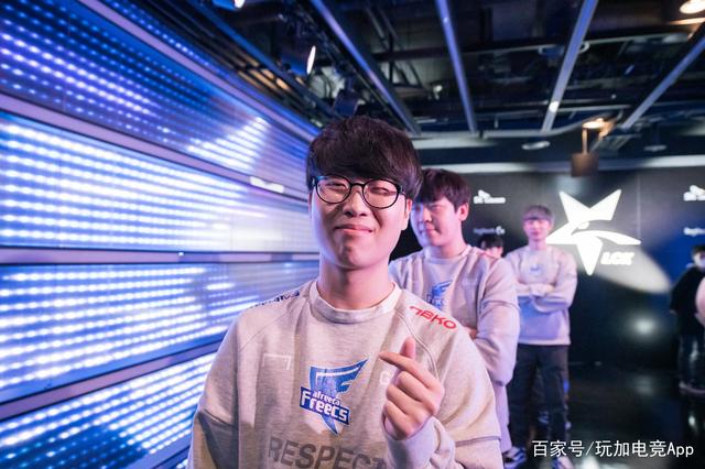 自己博得了 自己博得了