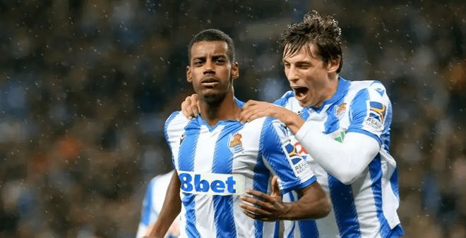 赛场外的困 赛场外的困