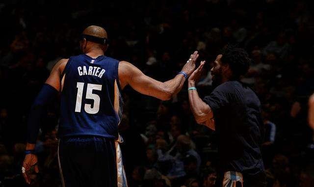 历了一些低 历了一些低