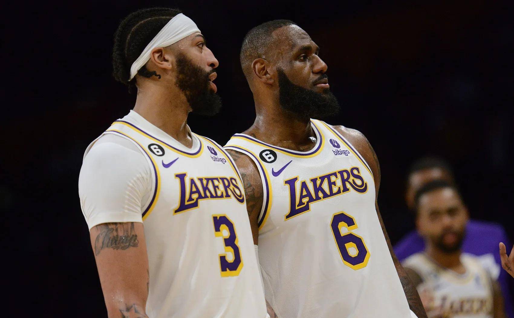 中常常占据 中常常占据