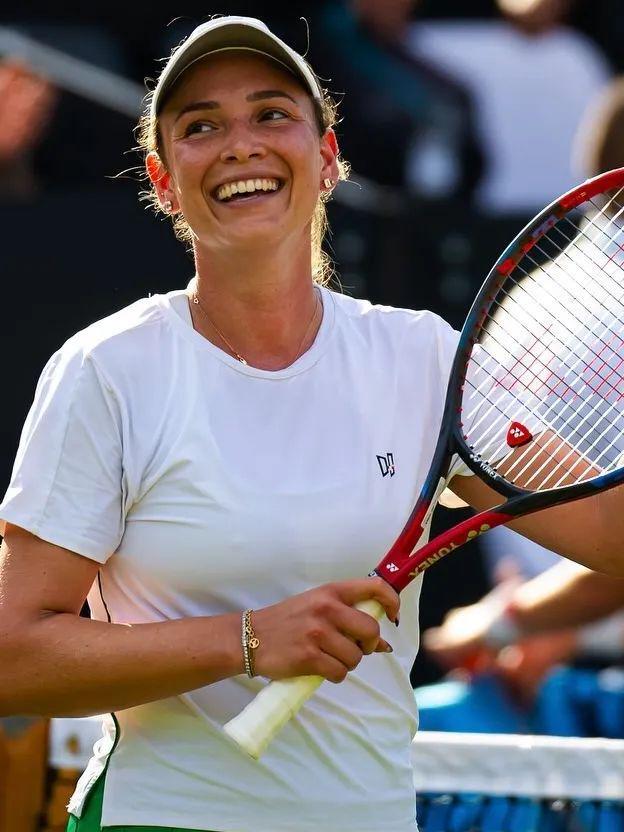 与实际表现 与实际表现